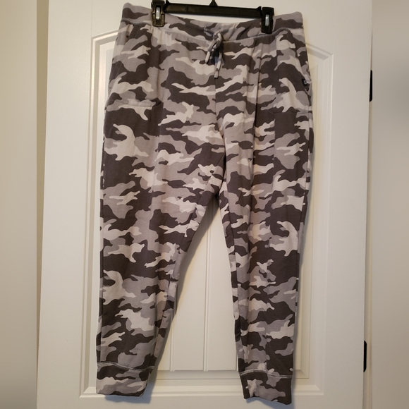 GAP Gray Camouflage 2-piece Jogging Suit Women's Size XL - Picture 4 of 6